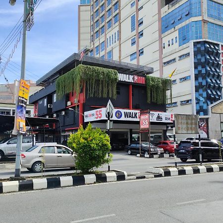 Walk Inn Miri Exterior photo